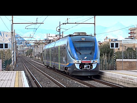 [HD - Treni] Minuetto + Treno Regionale 3804 Trenitalia per Catania C.le in transito a Ficarazzi!