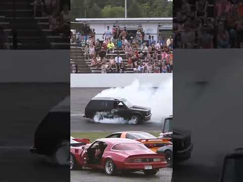 EPIC S10 BLAZER vs LT1 CAMARO SPECTATOR DRAG DAYS OF THUNDER MOMENT AT SEEKONK SPEEDWAY!!!