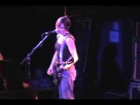 Juliana Hatfield and band live "sunshine" 8/20/05