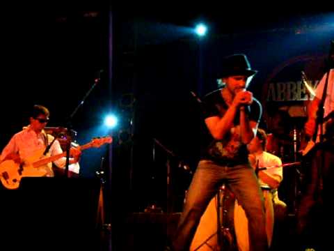 HONESTIDAD BRUTAL"CANAL 69" ABBEY ROAD 08 ABRIL 2011