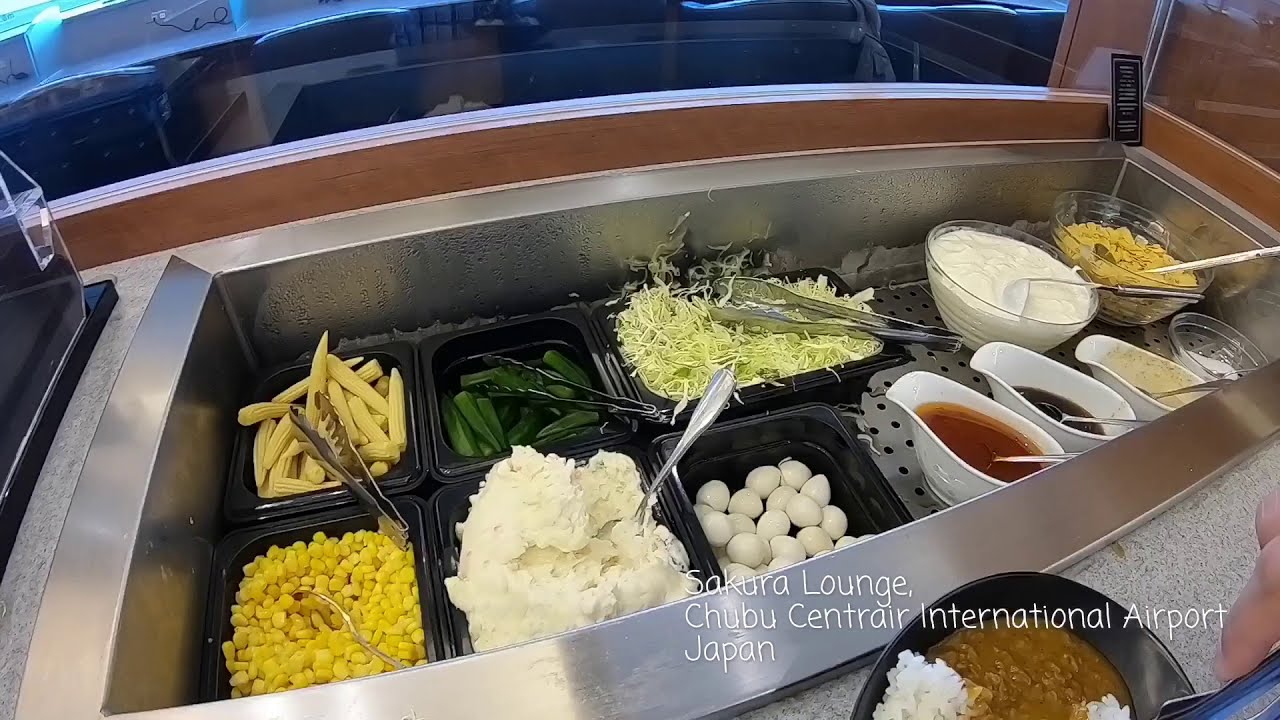 Japan Airlines JAL Sakura Lounge