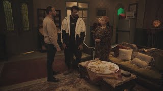 على مابيفكرش غير فى مصلحتة .. ومش دريان بالمصايب اللى فيها عرب #حق_عرب