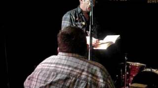 Mike Watt Reads One Reporter's Opinion 7/25/09 NYC
