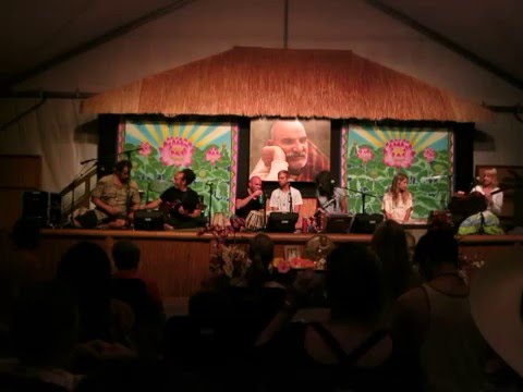 Chamatkari by Shantala Music-Benjy & Heather Wertheimer: Spring on Maui Retreat May 2016