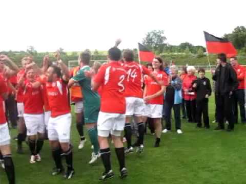 VfB Neckarrems - Nach Spielende in Friedrichshall: Anschreien auf die Meisterschaft