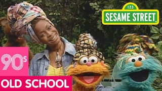 Sesame Street: Singing About Friendship with Erykah Badu
