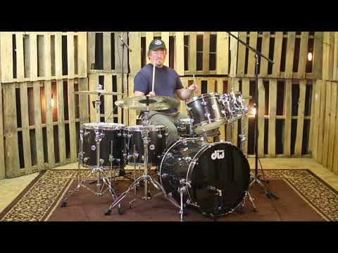 DW Collector's Maple Black Metallic Drum Set - 22, 10, 12, 14, 16