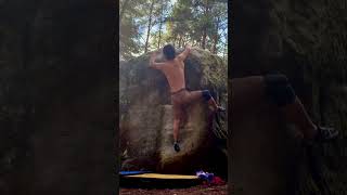 Video thumbnail of La Théorie de Teddy, 7a. Fontainebleau