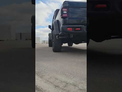 Jeep Gladiator Corsa Exhaust Acceleration
