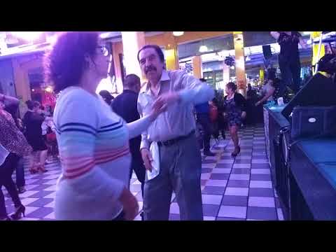 Me vale verte - La Chomba