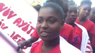 Ayiti: Yon Gwoup Pwotestan Mache pou Mande Otorite yo Remèt Jezi Peyi a