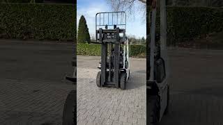 Nissan 2.5 T LPG gas forklift for sale - Image 4 | Forkliftonline Nissan 2.5 T LPG gas forklift | Image 4 - Forkliftonline