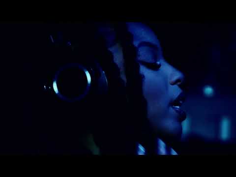 keep watching - Chlöe (full song)