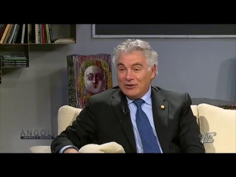 Angoli 02/02/2016:  il Prof. Giuseppe Perone si presenta, carriera e successi professionali