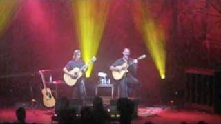 Dave Matthews & Tim Reynolds - Shake Me Like a Monkey