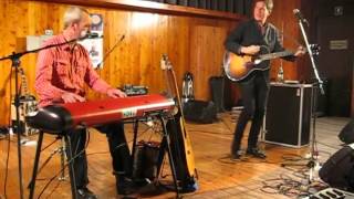 STEVE WYNN AND CHRIS CACAVAS-LOVE ME ANYWAY-2013-02-08 ALZANO LOMBARDO (BG).avi