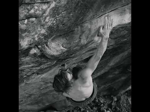 EP 215: Nathan Williams — Lessons From 100+ Days on a V17, the Simplest Way to Get Strong Fingers...