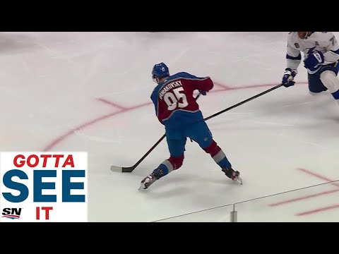 Vidéo:  Joe Sakic a EXPLOSÉ de joie...