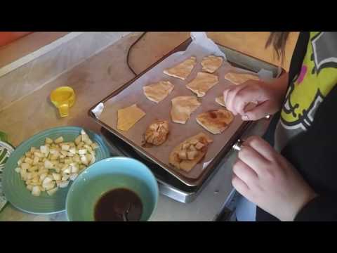 Baking Apple Pie Bites With Danyel ( AKA Glama Girl) 12/22/16 Vlog