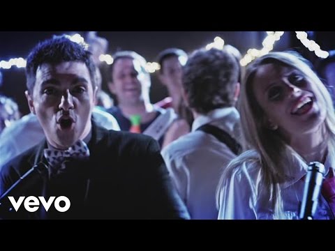 Agapornis - Perfecta ft. Ale Sergi & Juliana Gattas de Miranda