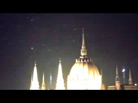 Strange Objects flying over Budapest's cathedral