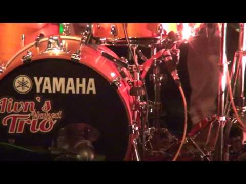 Aivn's Naked Trio - Nibiru