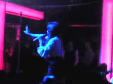 Housetwins ft Lisa Ray - Feeling @ W with 95.2 athens radio dj 3-12-11 (live)