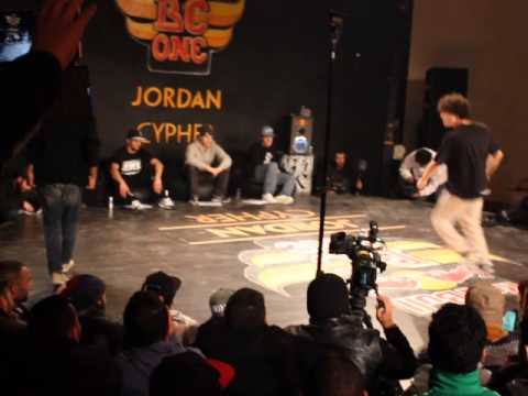 Bboy Anas vs Bboy Somar Redbull bc one Jordan cypher 2015