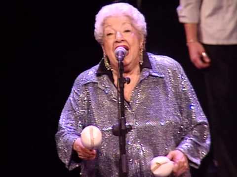 LAS HERMANAS MARQUEZ & PAQUITO D´RIVERA - Arrullo De Palmas