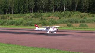preview picture of video 'Arvika 2009 - Gränsträffen - Johnnys Cessna'