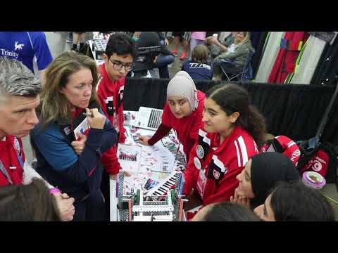 Team Tunisia with the judges in Vex Worlds 2019