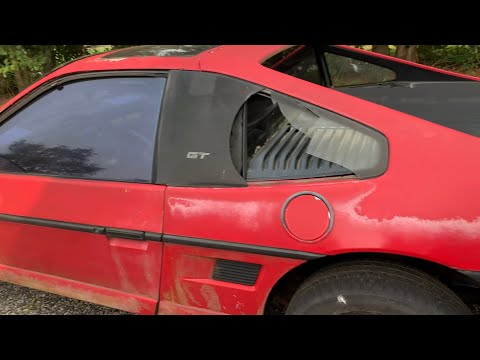 Saving a classic 1988 Fiero GT, The tear down DIY, Car hits garage when unloading it.
