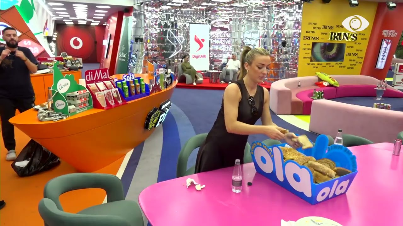 U zgjove nga gjumi/ Juela debaton me Brikenën