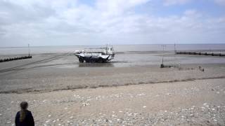 preview picture of video 'The Wash Monster driving boat departing Hunstanton'