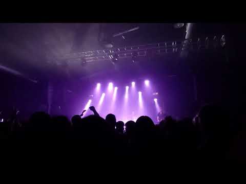 Denak ez du balio (Berri Txarrak ft. Tim McIlrath) - 'Beude Tour' Oialume 2019