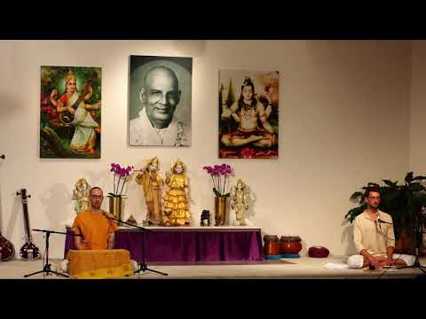 Satsang mit Igor - geführte Meditation und Mantrasingen - Yoga Vidya Live 20:00 Uhr 15.09.2020