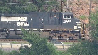 preview picture of video 'Norfolk Southern Freight Train Filmed from Duncannon, PA'
