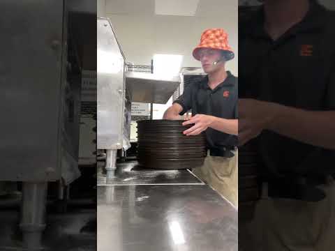 Day in the life of a little Ceasars worker #series #dayinthelife #pizza #work