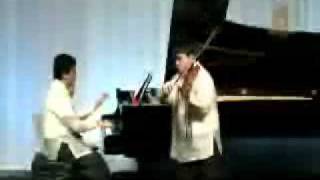Rudolf P. Golez and Diomedes Saraza, tango (Por Una Cabeza) Concert at Rodelsa Hall.flv