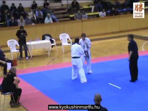 Henrietta Faragó (Victory Martfű) vs. Zita Zatykó (Szeged Ichiro SE). Szolnok Cup, 10 April, 2010