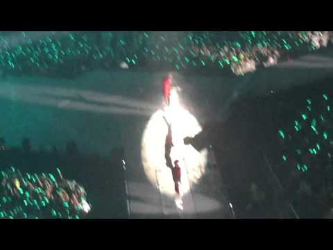 SHINee World IV in Bangkok Love Like Oxygen