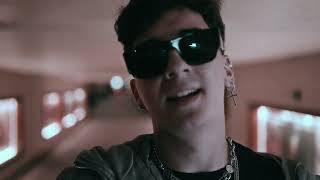 Video zu 'Catwalk' ansehen Video zu 'Catwalk' ansehen