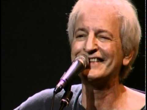 שלום חנוך - אהבת נעוריי (בהופעה)