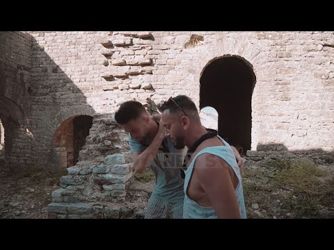 Te ishte e lehte, thesari nuk do te qendronte aq gjate i fshehur - Gjuetaret e Thesarit