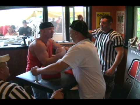 KEVIN HARRIS ON ARM TV