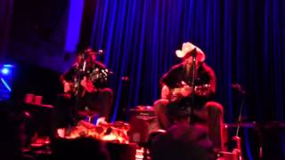 Les Claypool's Dou De Twang man in the box at Seattle