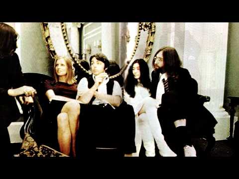 I want you (she's so heavy) - The Beatles (LYRICS/LETRA) [Original]