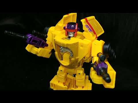 Chuck's Reviews Transformers Legacy Dragstrip