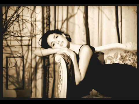 Maja Vučić - Moja pjesma zna