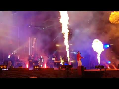 Blockfest 2016, Cheek